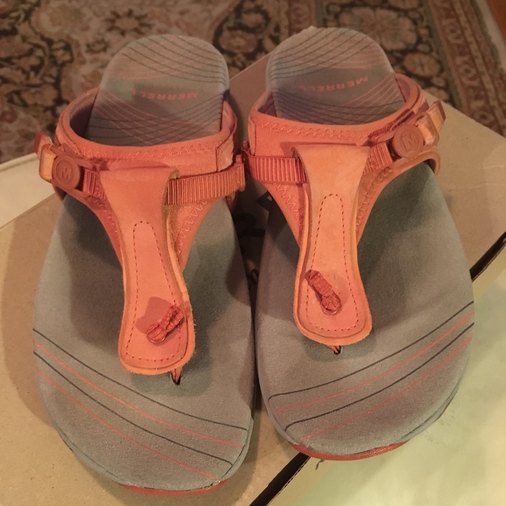 Merrill brand size 7 orange Leather sandals
